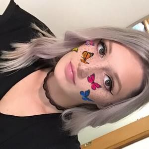 Meet your Posher, Francesca